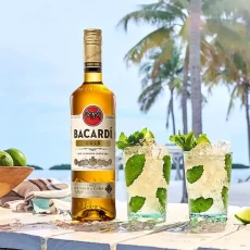 Bacardi vàng
