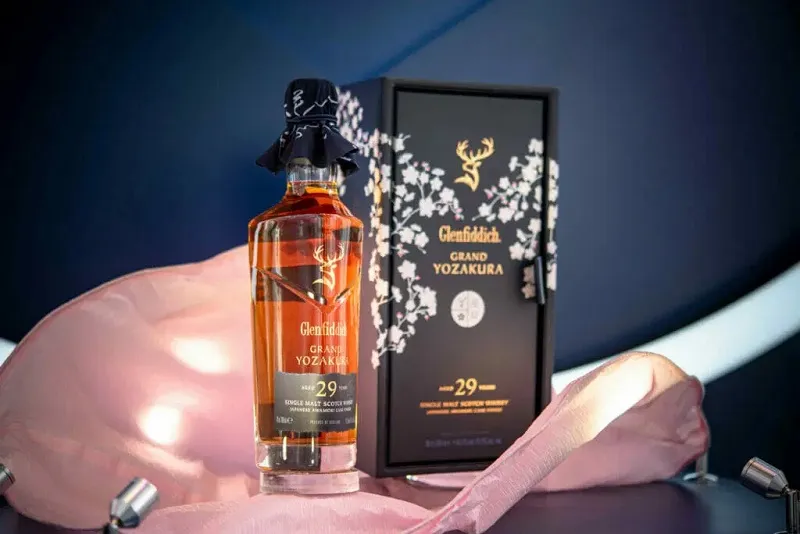 Glenfiddich 29 Years Old Grand Yozakura