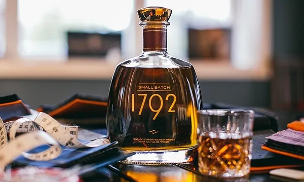 Ruou 1792 Small Batch Kentucky Straight Bourbon Whiskey