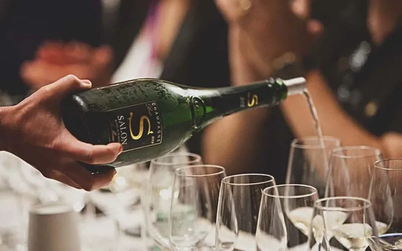 Ruou Champagne Salon Le Mesnil