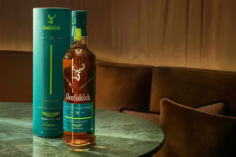 Ruou Glenfiddich 16 Year Old Aston Martin
