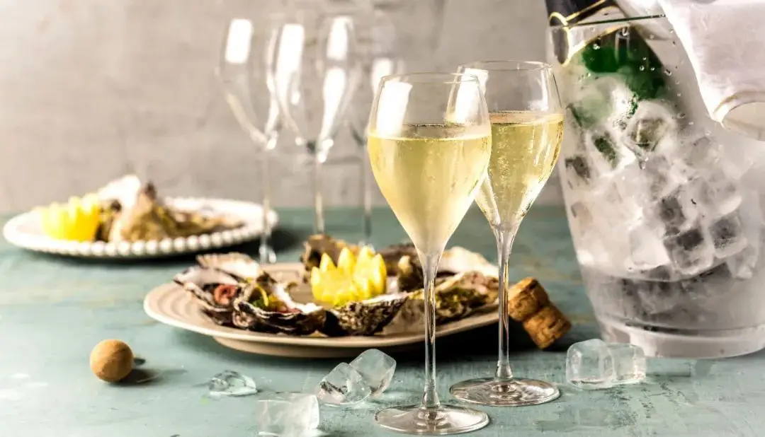 9d055bf250624c7daa387989fbb46944