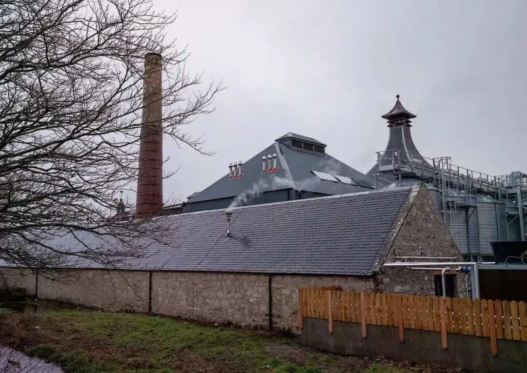 d304c347a4b141b6b65d99e5a4f77c02