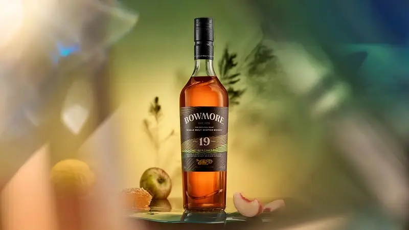 Bowmore 19 Year Old Pinot Noir Cask Finish 2 Bowmore 19 Pinot Noir Cask Finish